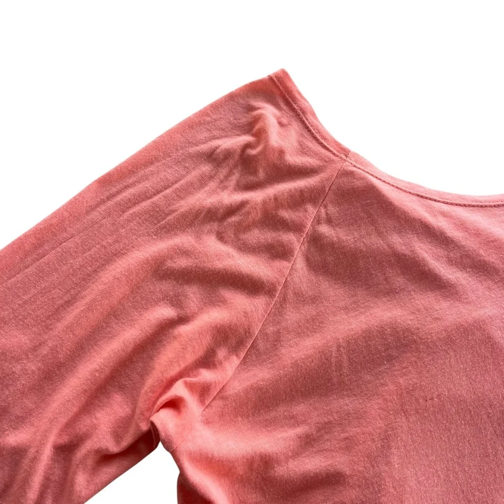 Fabletics Women's Med. Coral Flamingo Twist Switch Back Long Sleeve Tee Athletic